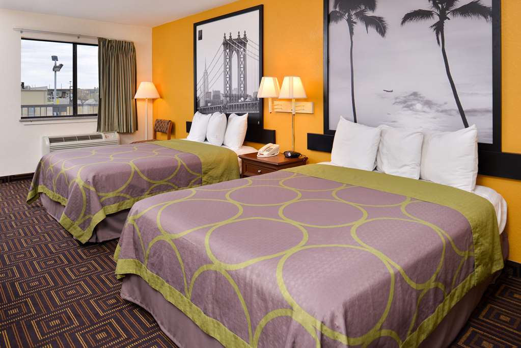 Super 8 By Wyndham Seguin Hotel Bilik gambar