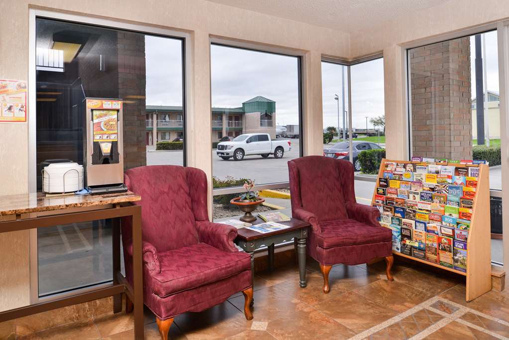 Super 8 By Wyndham Seguin Hotel Dalaman gambar